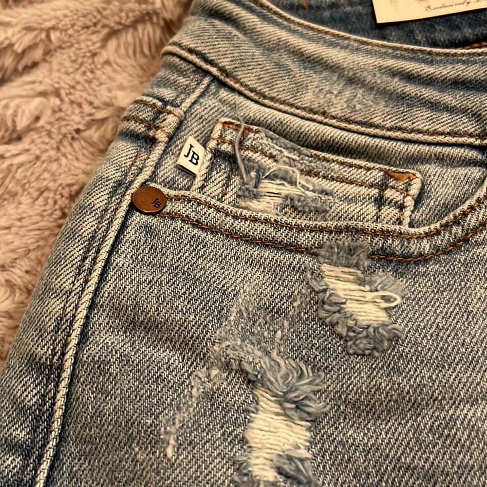 NWT Judy Blue High Waisted Rise Light Wash Bermuda Long Jeans Shorts New Small - Picture 7 of 13